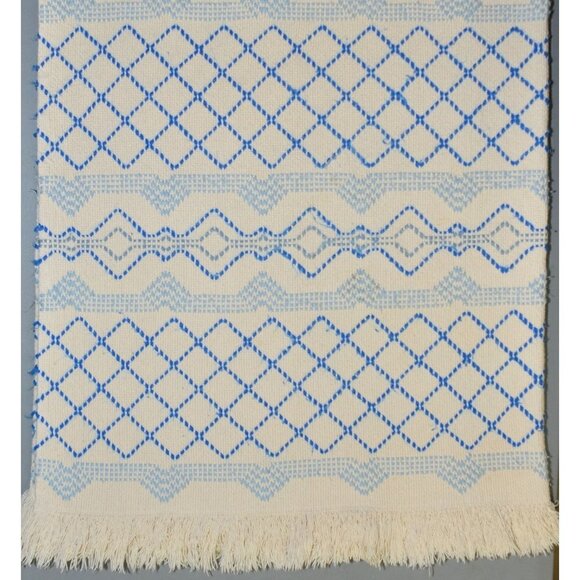Vintage White & Blue Woven 45" X 32" Lap Throw Blanket Fringe Trim - Picture 1 of 5
